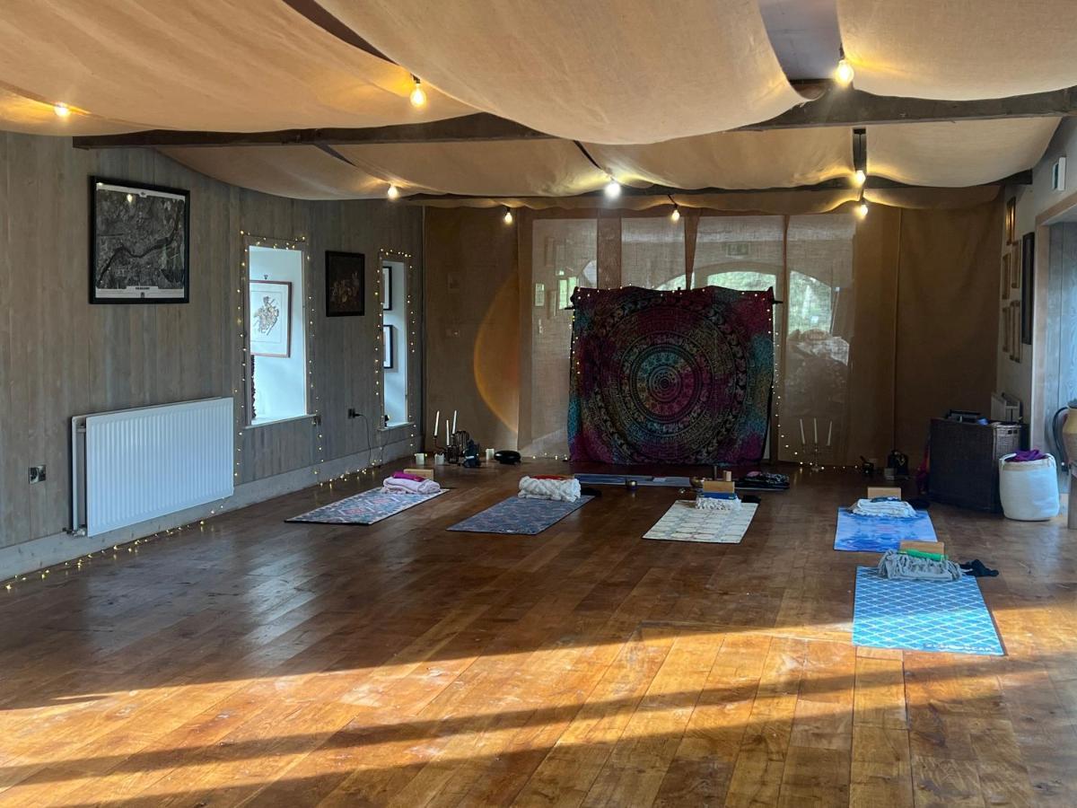 The Old Flax Mill Yoga Retreat Villa Coleraine Ngoại thất bức ảnh